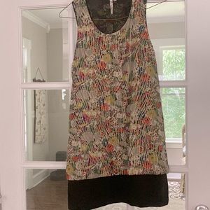 4 for $30 Sz M Petticoat Alley Sleeveless Dress. Lace and Detail Print.